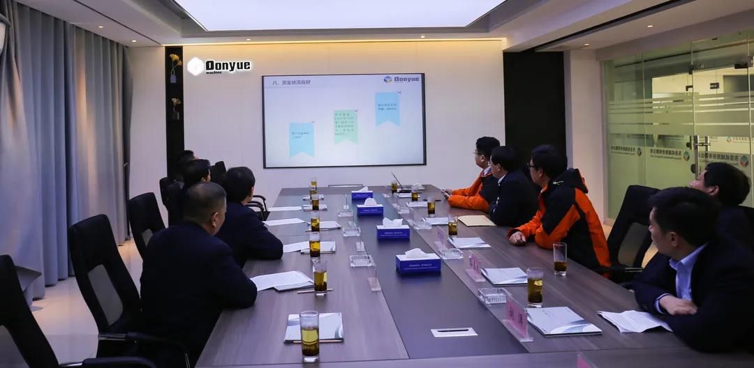 沂南縣縣委侯占夫書記一行蒞臨東岳機械調研工作 沂南縣縣委侯占夫書記一行蒞臨東岳機械調研工作