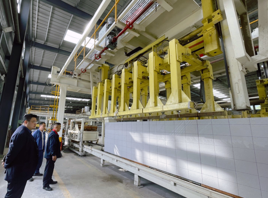 再攜手 新跨越│陜西久泰合嘉與東岳機(jī)械再度簽約 合作升級 再攜手 新跨越│陜西久泰合嘉與東岳機(jī)械再度簽約 合作升級